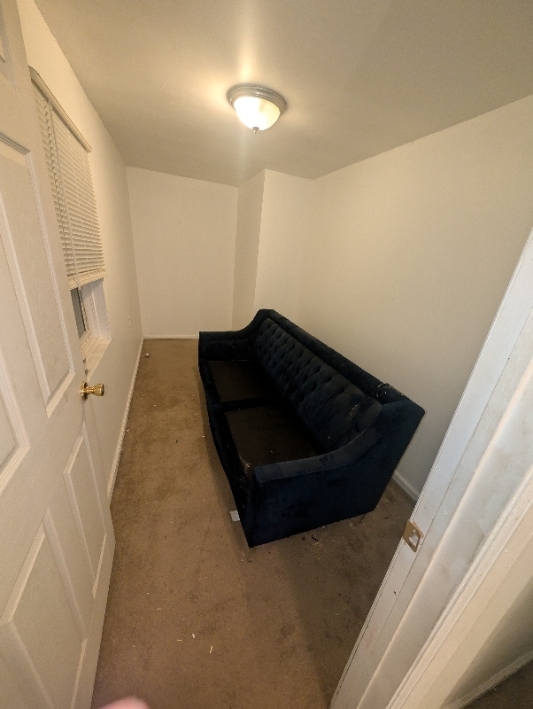 Building Photo - 240 Timon St