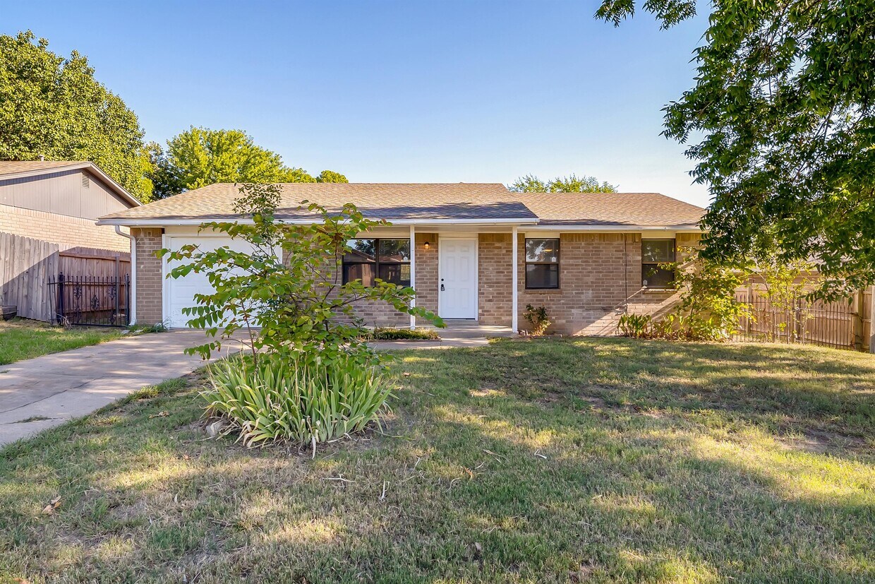 595 W 150th St, Glenpool, OK 74033 House Rental in Glenpool, OK
