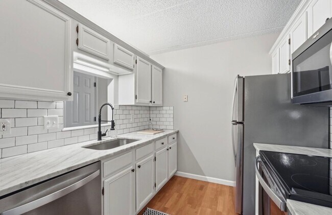 Foto del edificio - 22 Maple Crest Cir