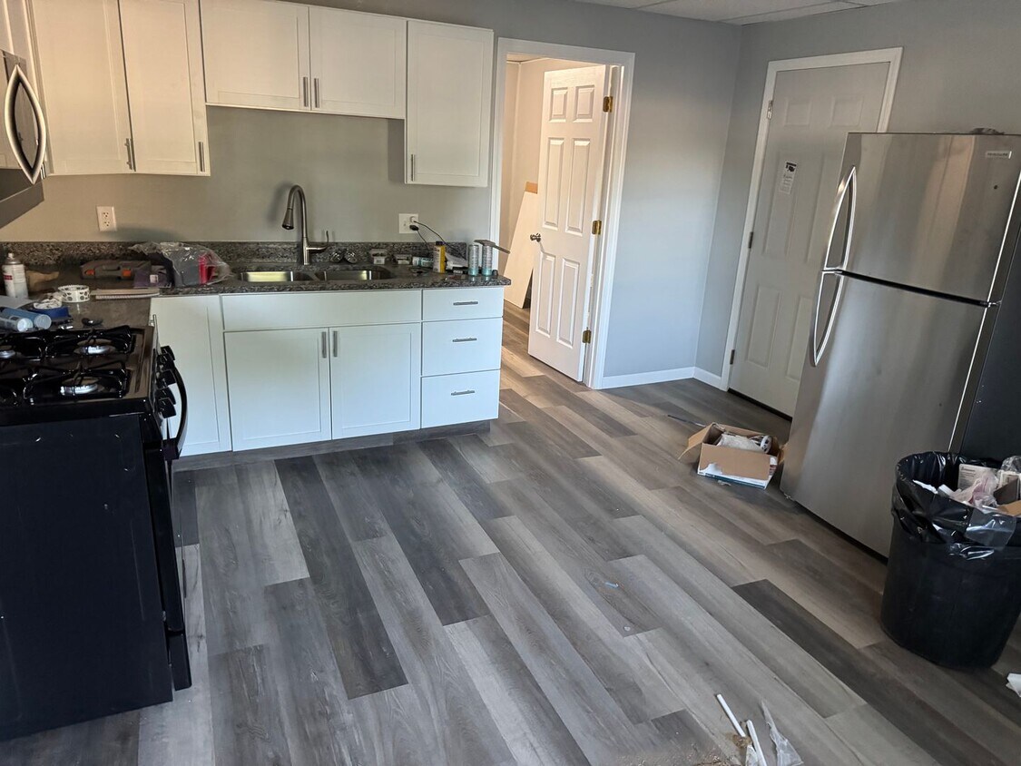 Primary Photo - Freshly remodeled 2 bed 1bath on a cozy co...
