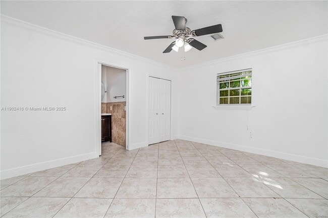 Foto del edificio - 1000 SW 73rd Ave