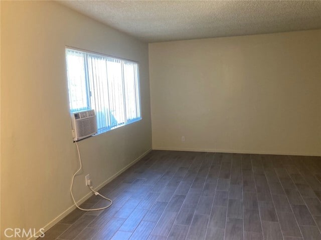 Building Photo - 1050 College View Dr