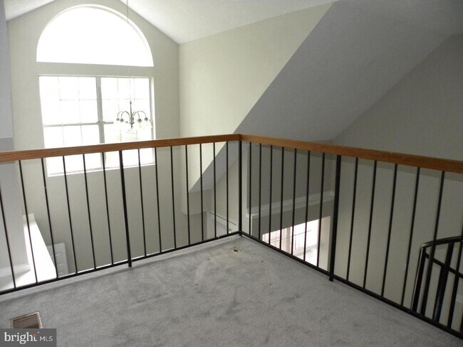 Building Photo - 1117 Baybury Ct