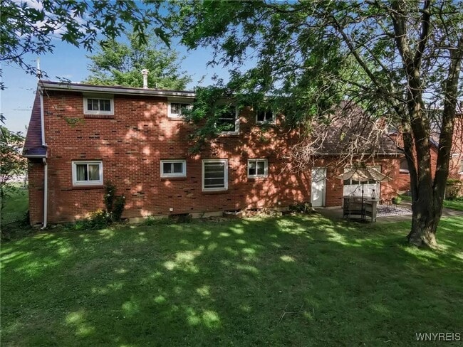 Building Photo - 128 Circle Ln