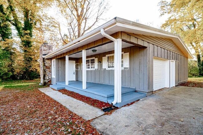 Building Photo - 413 Roebuck Dr