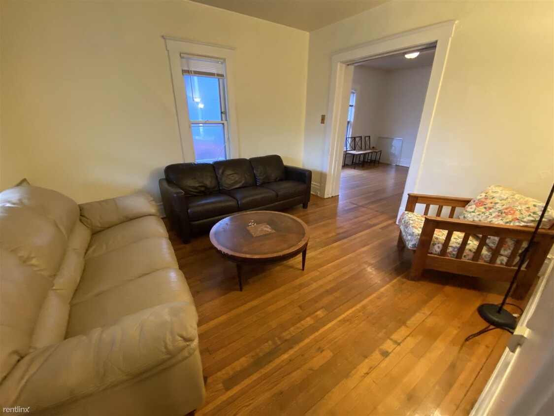 Foto principal - 4 br, 2 bath House - 712 E Kingsley St 712...