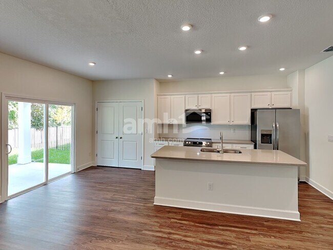 Building Photo - 8549 Belfort St