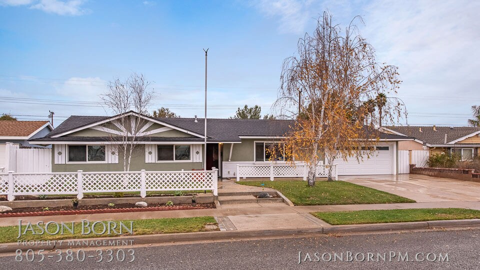 Primary Photo - 3361 Michael Dr