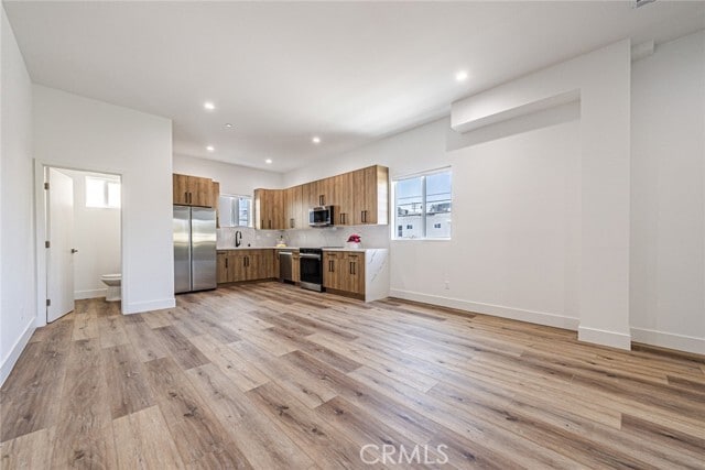 Foto del edificio - 4445 Auckland Ave