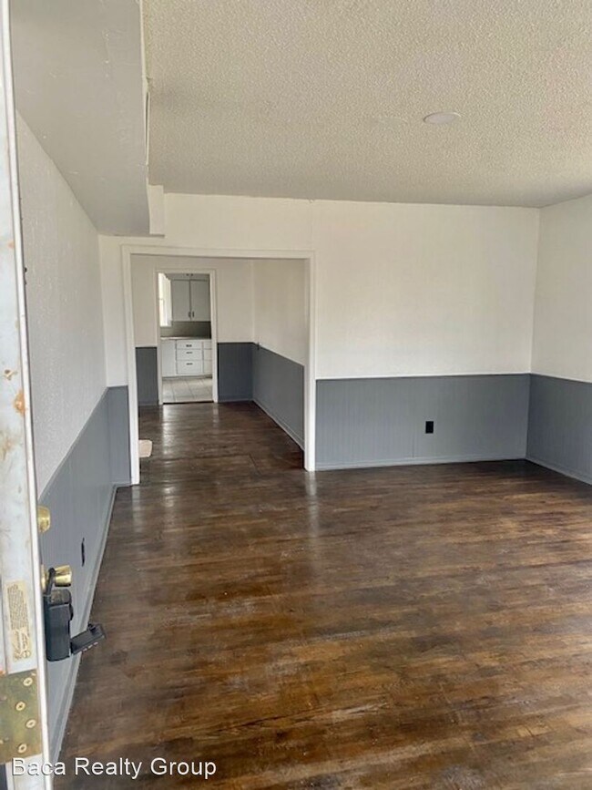 Building Photo - 3 br, 1 bath House - 115 N El Reno ave