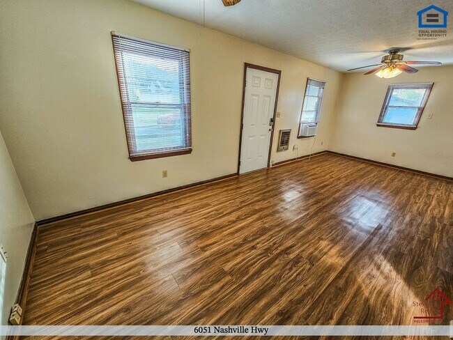 Foto del edificio - 6051 Nashville Hwy