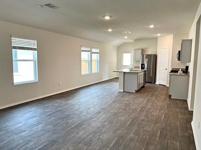 Building Photo - 267 Sickle Loop