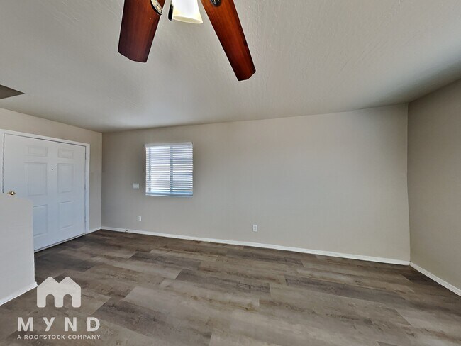 Building Photo - 6521 E Lush Vista View