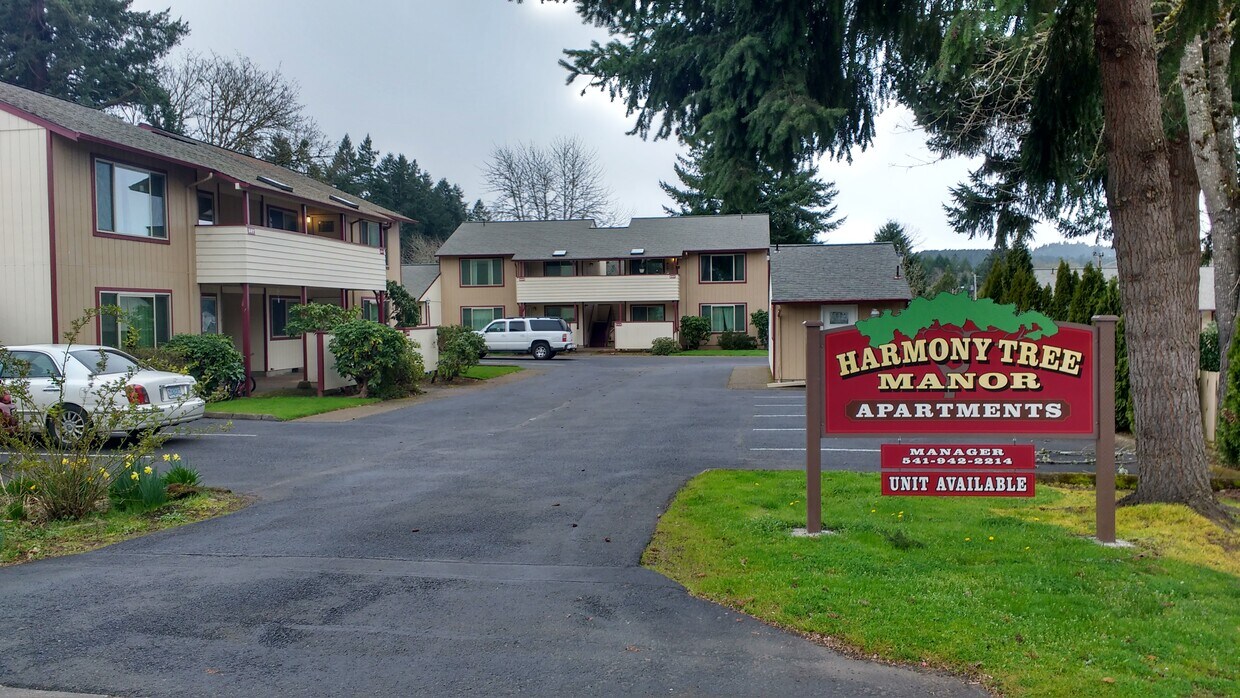 587 Grant Ave Unit 587 Grant Ave, Cottage Grove, OR 97424 Apartments