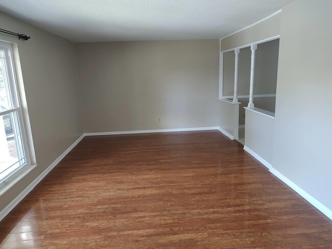 Building Photo - 1533 Woodgate Way