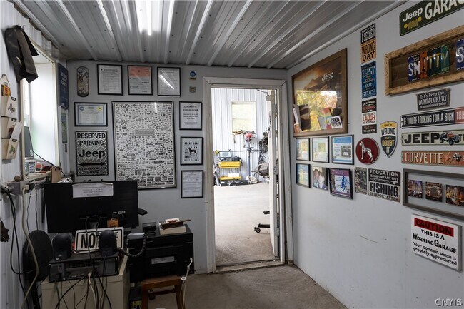 Foto del edificio - 2800 NY-49