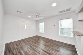 Building Photo - 233 N Carolina St