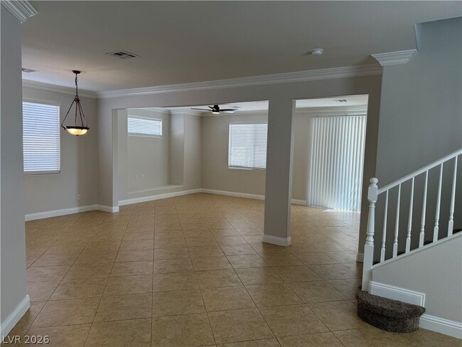 Building Photo - 6716 Maple Mesa St