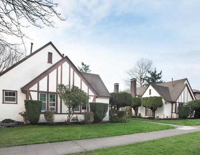 Sandringham Apartments Rentals Portland, OR