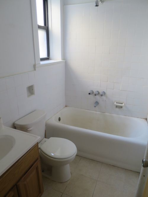 Building Photo - 2143 27th St