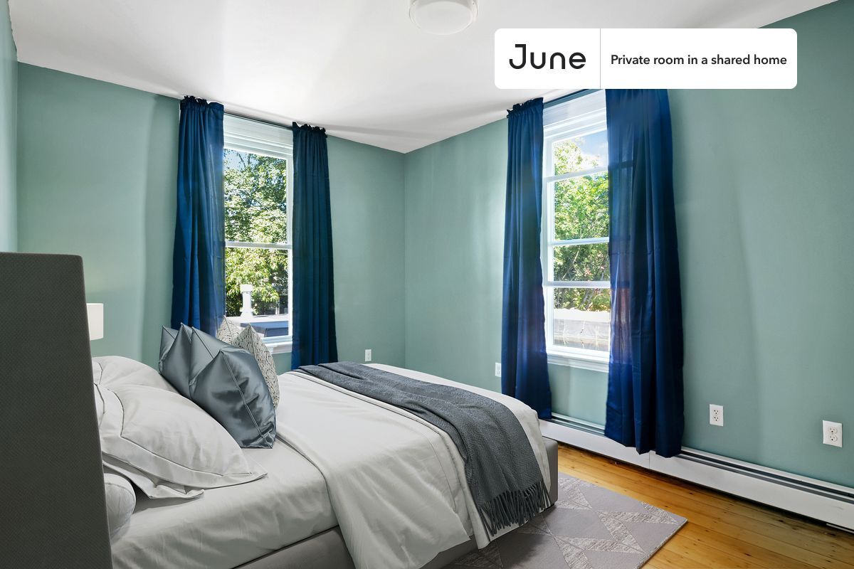 Room in Shared 4 bed/2 bath home - Room in Shared 4 bed/2 bath home