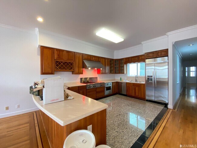 Foto del edificio - 2410 Clement St