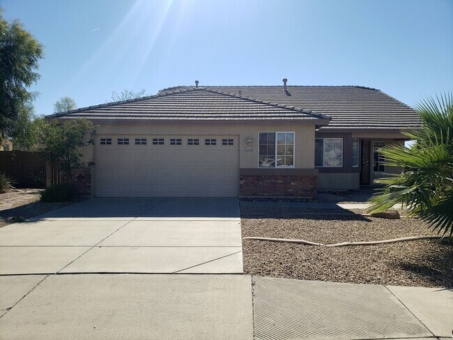 Building Photo - 16329 W Cottonwood St