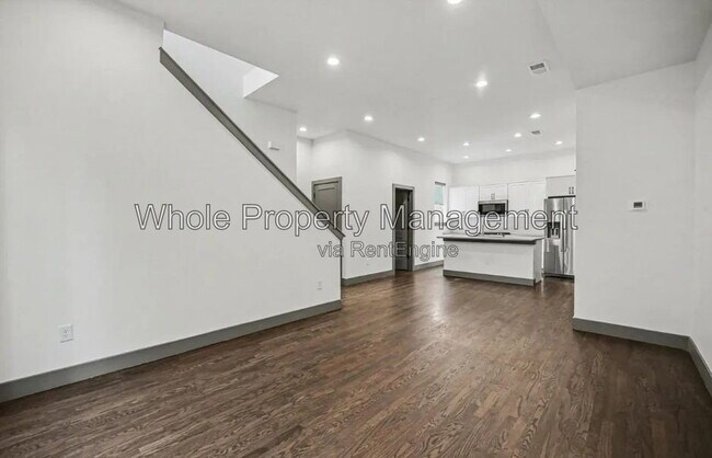 Building Photo - 3511 S Marion St