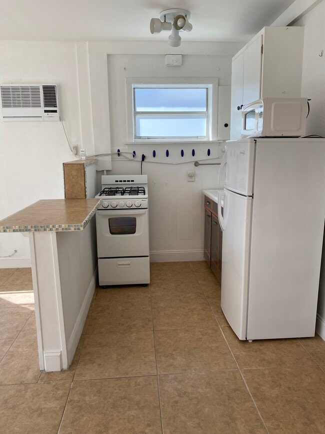 Foto del edificio - 924 N 16th Ave