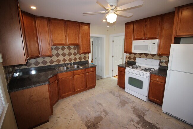 Foto del edificio - 5532 N Central Ave