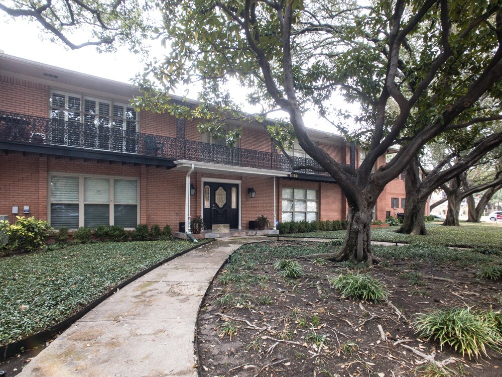 6359 Bandera Ave, Dallas, TX 75225 Condo for Rent in Dallas, TX