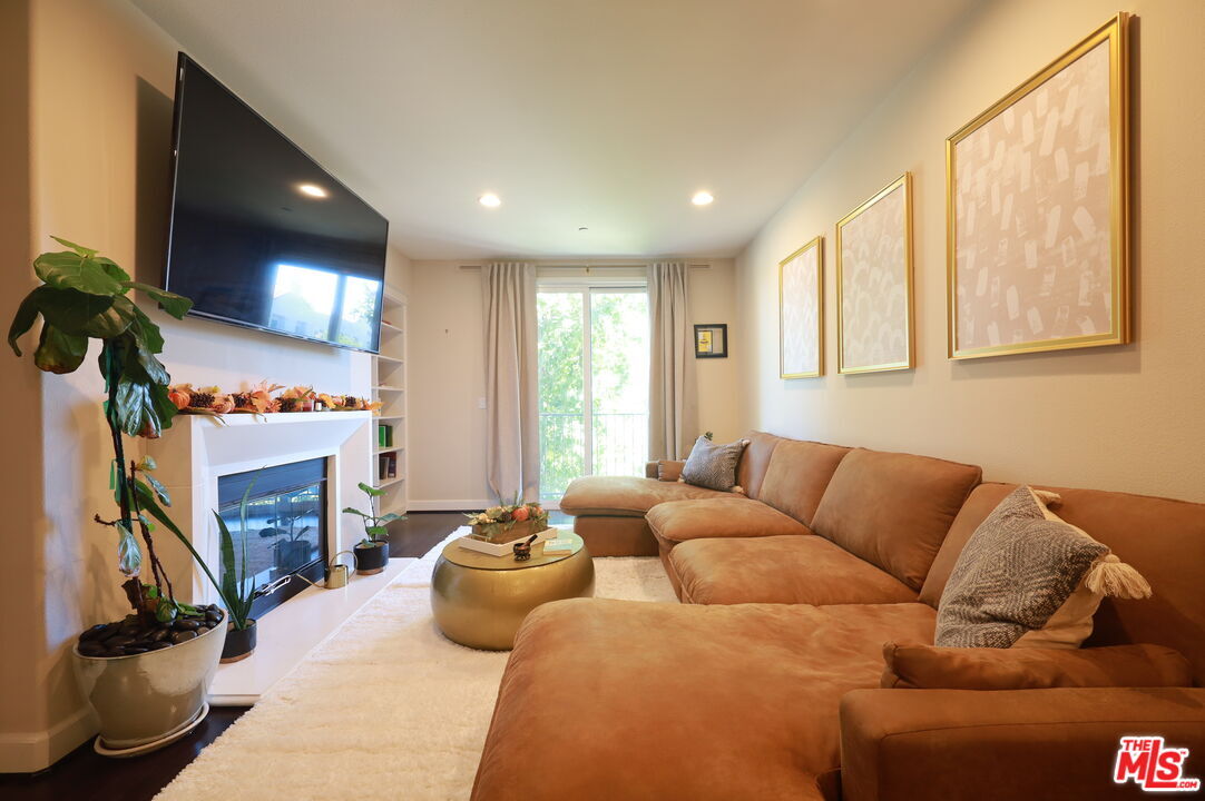 Foto principal - 14412 Killion St