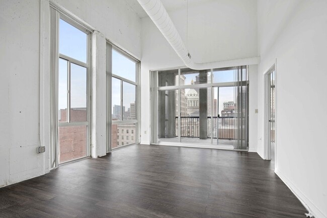 Building Photo - 222 Saratoga