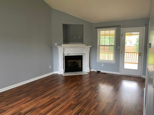 Living Room - 317 Alder Ln