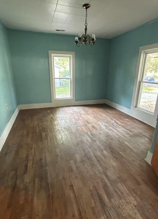 Foto principal - 1124 N Cherry St
