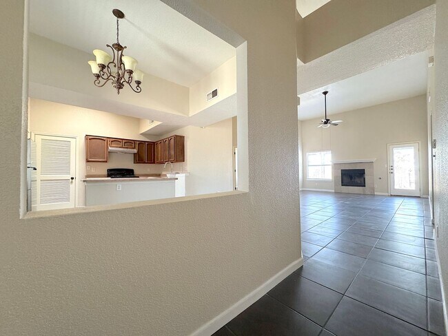 Foto del edificio - East El Paso 4bed/2bath