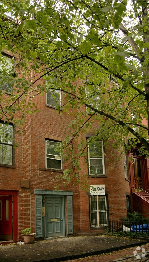 Building Photo - 226 W Canton St