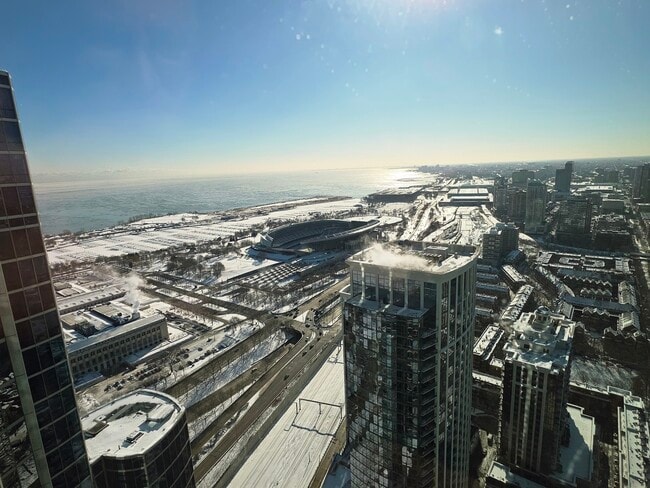 Building Photo - 1201 S Prairie Ave