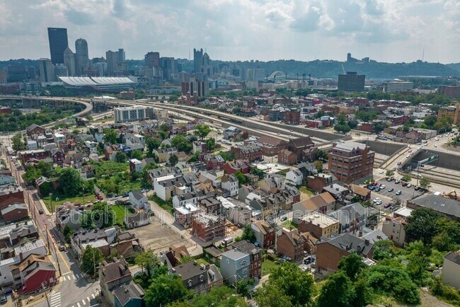 Foto del edificio - 849 Concord St