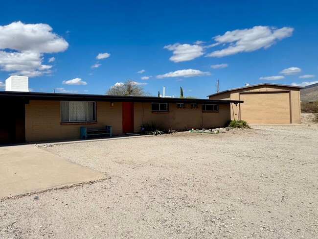 Foto del edificio - Ranch Style Home on 3 Acres Close to Sagua...