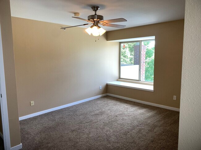 Foto del edificio - 33 S Boulder Cir