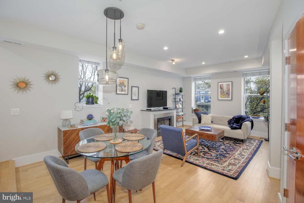 Foto principal - 2914 11th St NW