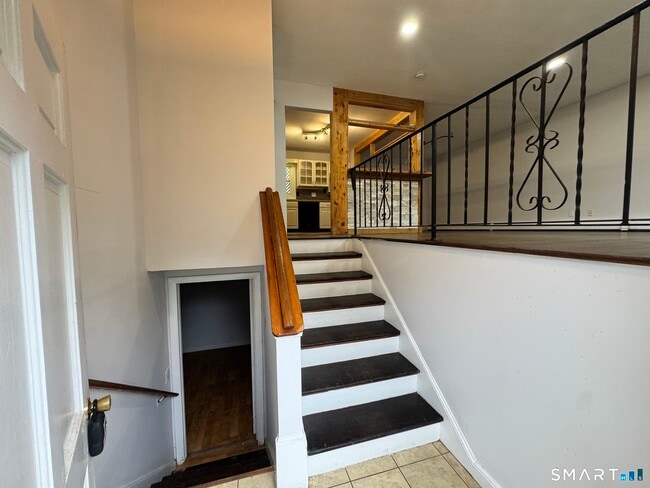 Building Photo - 9 Fulmore Dr