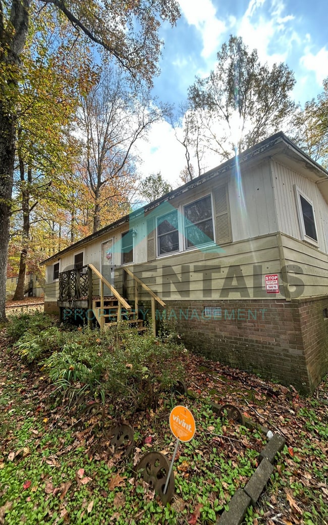 Building Photo - 7100 Tipton Dr