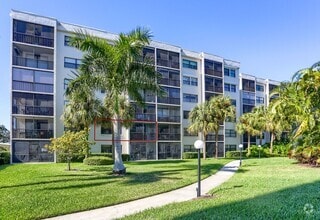 Building Photo - 1328 Pasadena Ave S