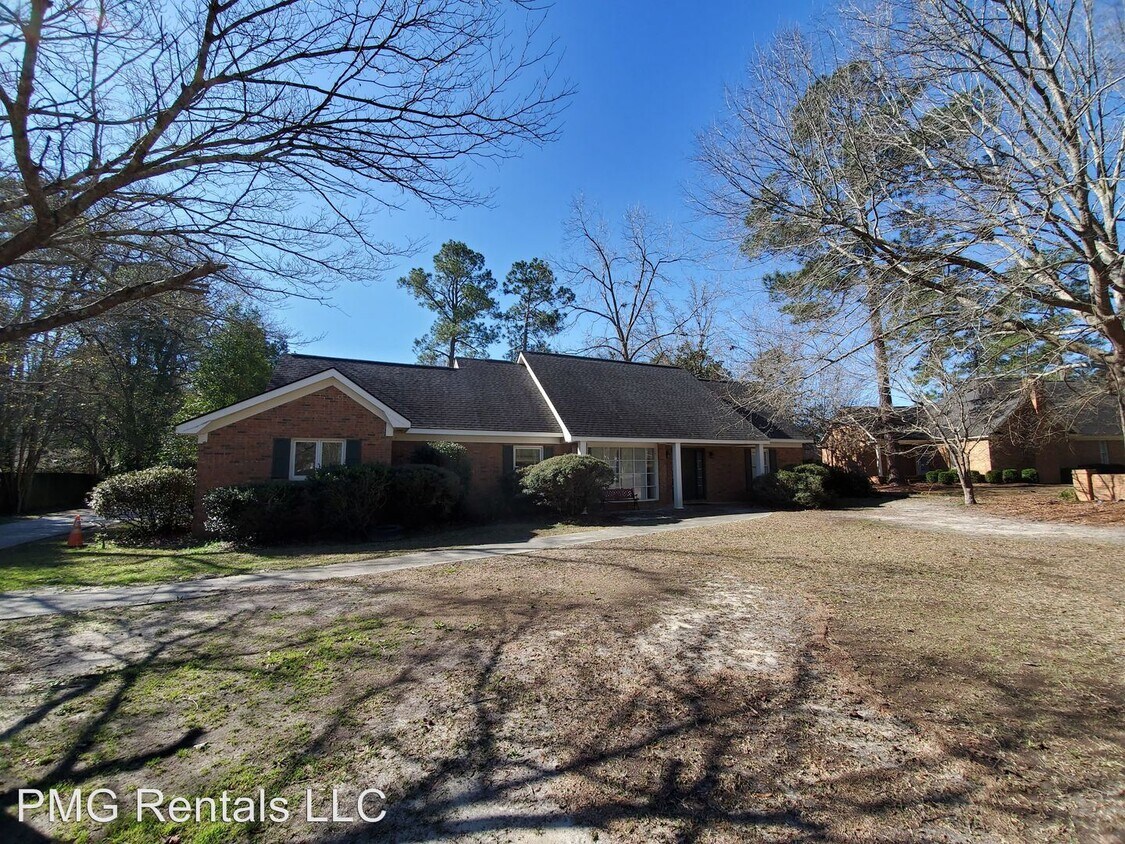 Primary Photo - 115 Pine Needle Rd