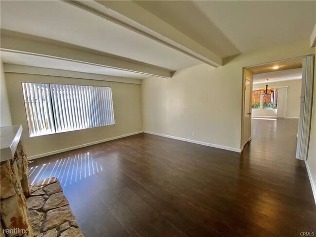 Foto del edificio - 4 br, 3 bath House - 17 Willowbrook