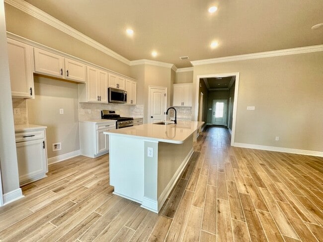 Building Photo - 78 Bon Ami Dr