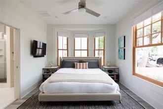 Building Photo - 3209 Avenue P 1/2