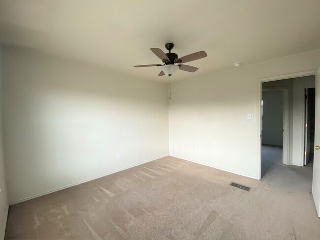 Foto del edificio - 1610 Aztec Trce